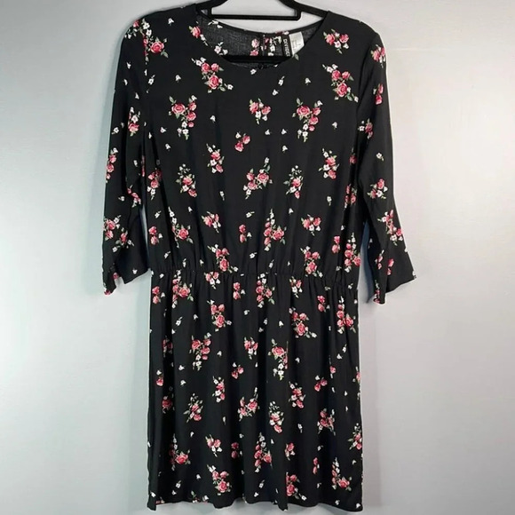 H&M Rose Floral Print Mini Dress Black Floral Elastic Waist 1/2 Sleeve 12 - Picture 12 of 12